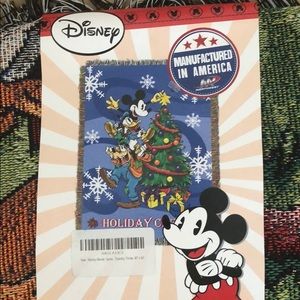 NWT! Disney Christmas Tree Tapestry Throw 48”x60”